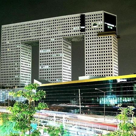 Iyarin@Tuk Chang Ratchayothin Hotel Bangkok Exterior foto